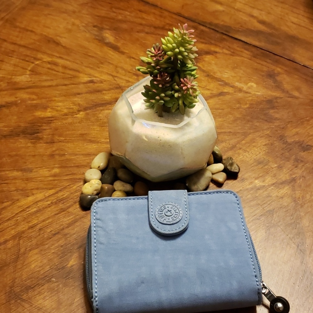 Genuine NWOT Kipling Wallet